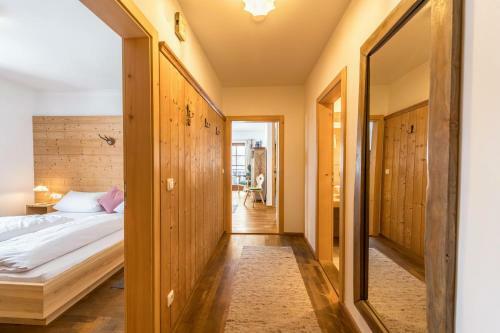 Fischer Apartment C