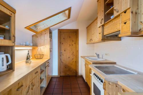 Fischer Apartment A