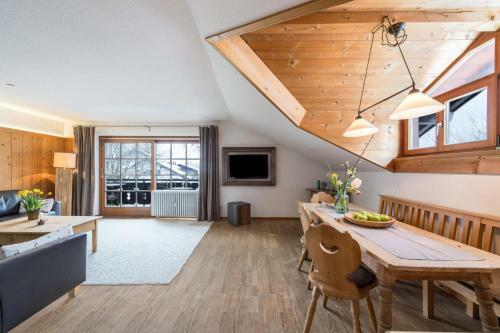 Fischer Apartment A