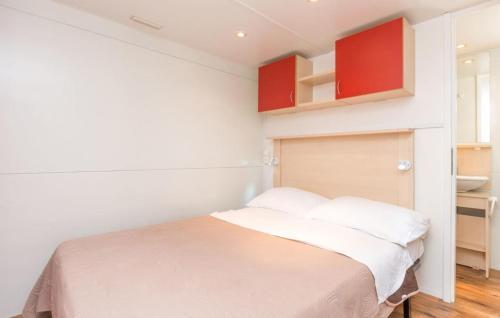 Apartment Drage 17819d