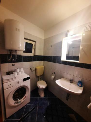 Central Apartments Pako?tane
