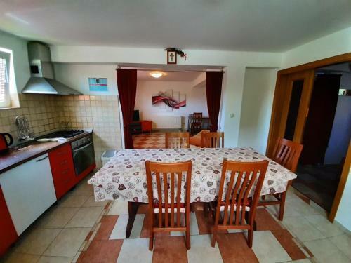 Apartments Bruna - 300m From Beach