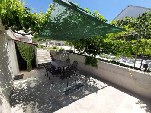 Apartments Bruna - 300m From Beach