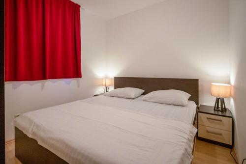 Apartments Jadra
