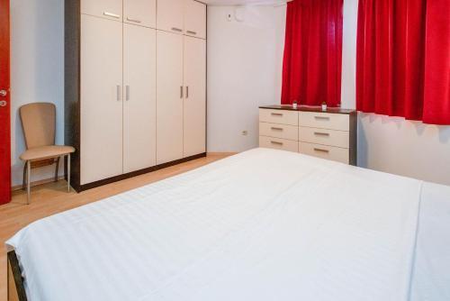 Apartments Jadra