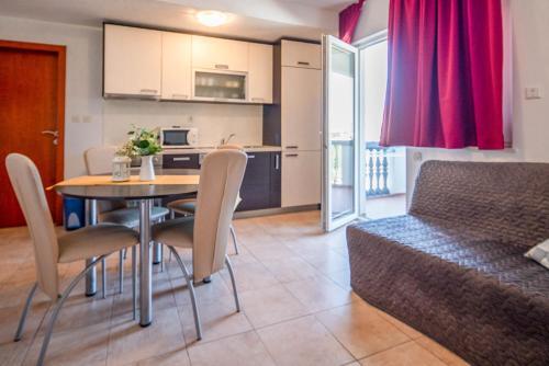 Apartments Jadra