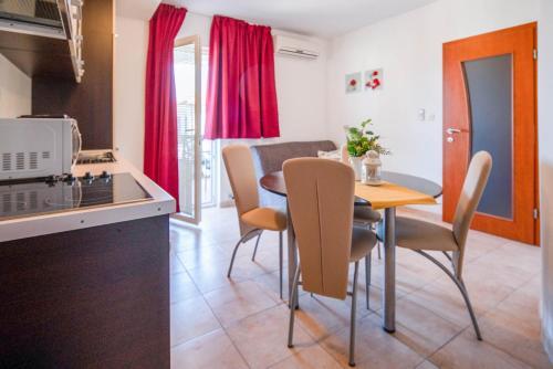 Apartments Jadra