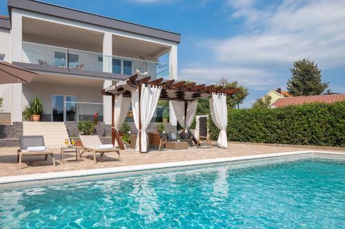 Villa Peregrine