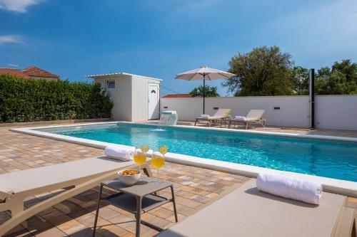 Villa Peregrine