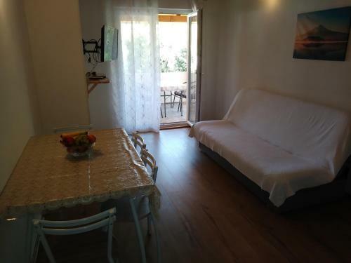 Nives Apartmani