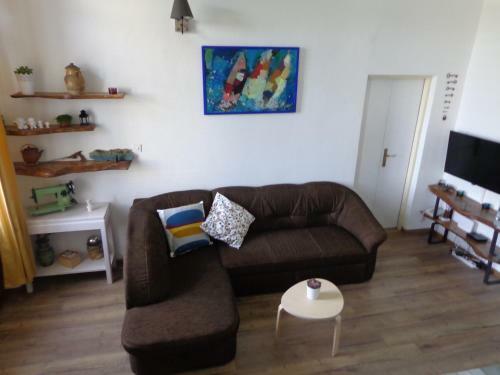 Central Apartment With Beautiful Sea View