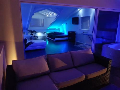 Penthouse Jacuzzi Apartments
