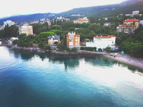 Apartamento Villa By The Sea