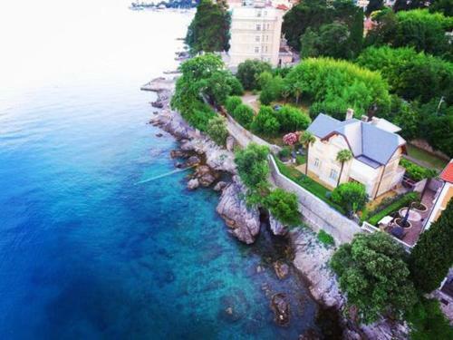 Apartamento Villa By The Sea