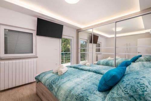 Apartamento Villa Dragi With Pool, Sauna, & Jacuzzi