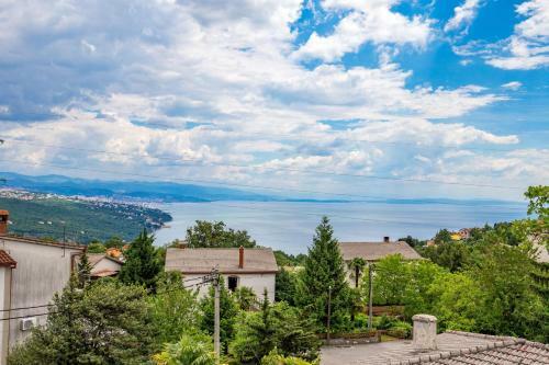 Apartamento Villa Dragi With Pool, Sauna, & Jacuzzi