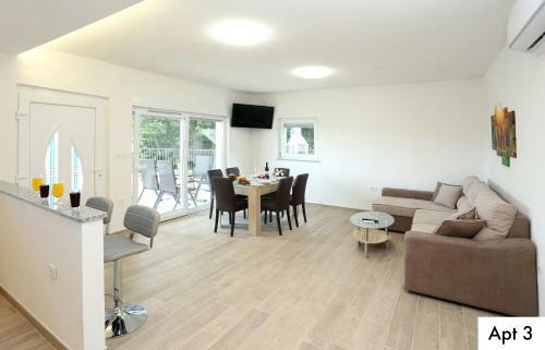 Apartamento Villa Dragi With Pool, Sauna, & Jacuzzi