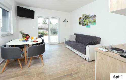 Apartamento Villa Dragi With Pool, Sauna, & Jacuzzi