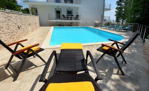 Apartamento Villa Dragi With Pool, Sauna, & Jacuzzi