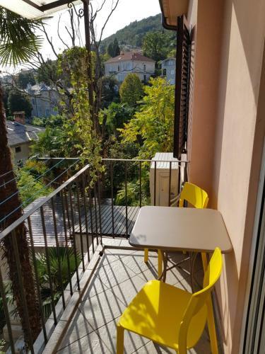 Sunny Apartment 150 M From The Sea