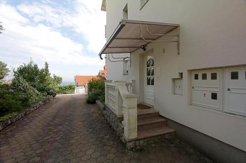 Apartment Cerovi?