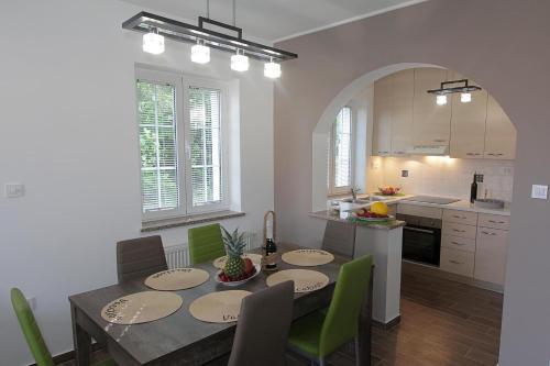 Apartment Cerovi?