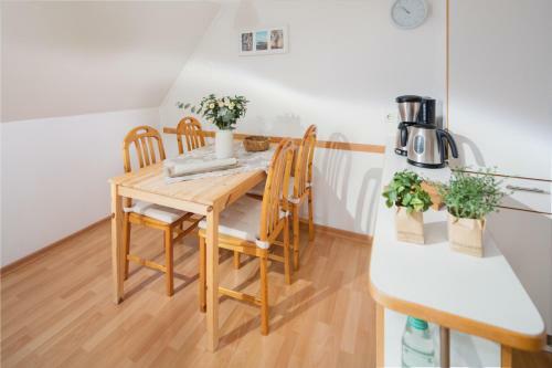 Apartamento Haus Dwarslooper - Wohnung Rubintje
