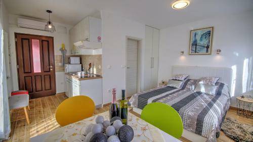 Studio Apartment Margarita