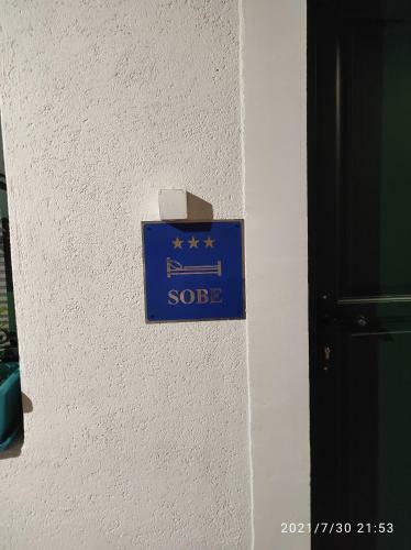 Hostal Room Anthea 2