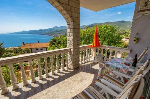 Villa Giani Apartments With Swimming Pool
