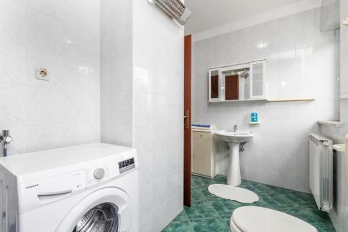 Villa Giani Apartments With Swimming Pool