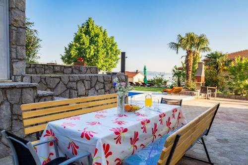 Villa Giani Apartments With Swimming Pool