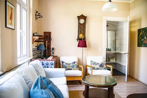 Apartamento Haus Am Park 1 Teestuuv