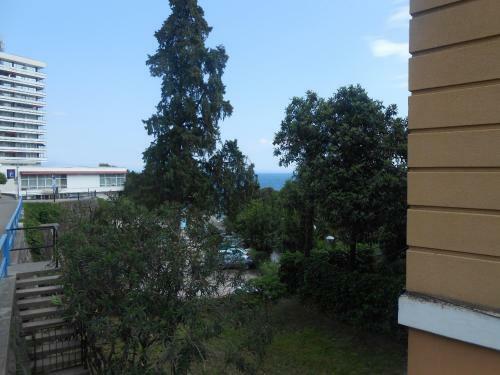 Family Apartment Center