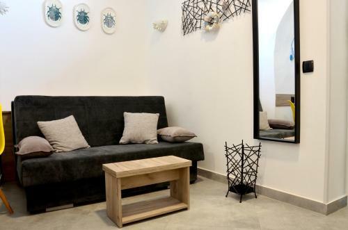 Studio Apartment Surf By The Sea