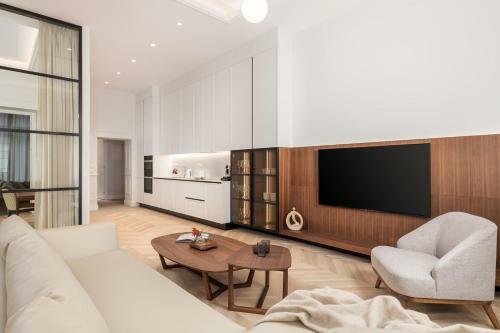Plaza Apartments