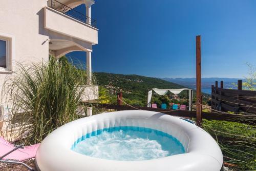Beautiful Unique Luxury Villa Emily