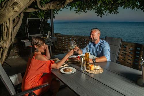 Seaside Apartment Volosko On The Beach