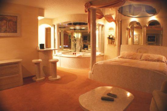 Hotel Designer Inn And Suites