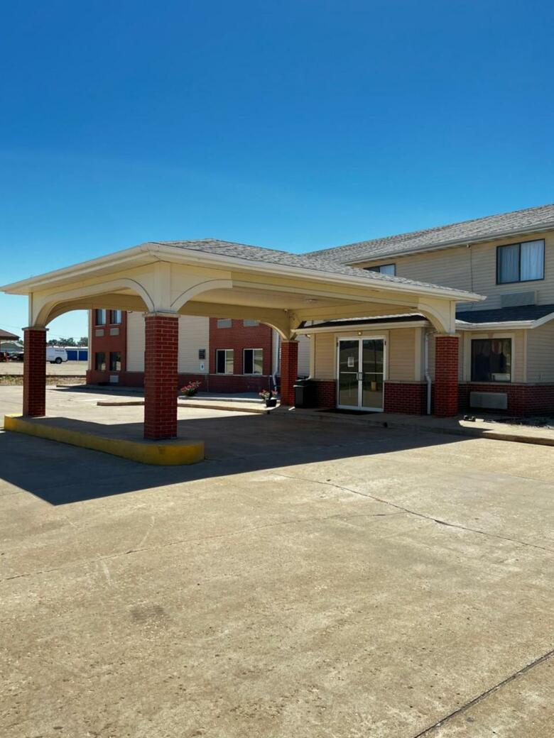 Hotel Designer Inn And Suites