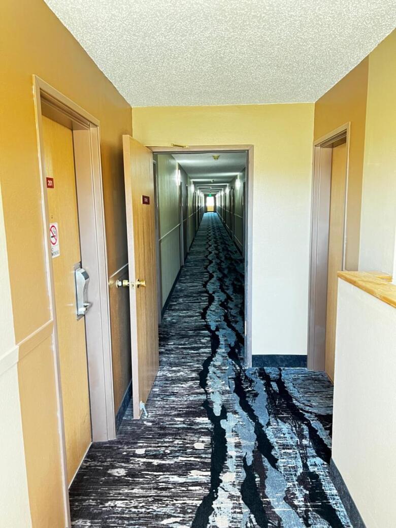 Hotel Designer Inn And Suites