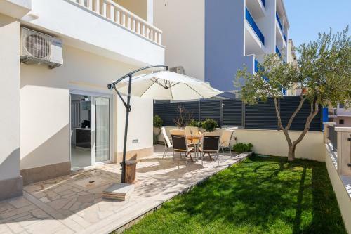 Mba Modern Beach Apartments