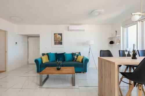 Mba Modern Beach Apartments