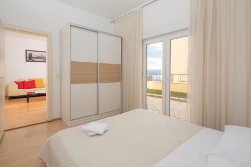 Mba Modern Beach Apartments