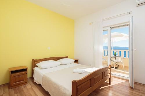 Mba Modern Beach Apartments