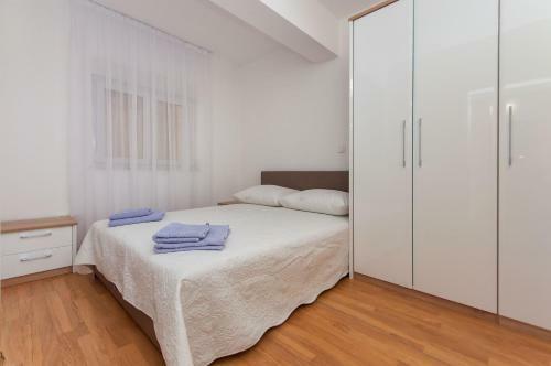 Apartman Mira- Omis