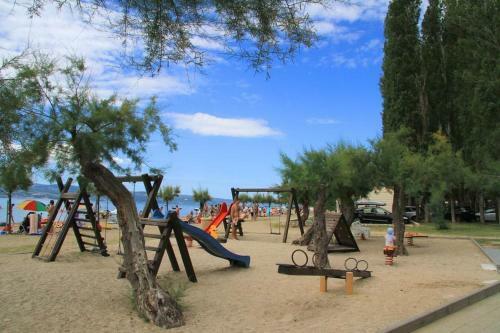 Apartman Mira- Omis