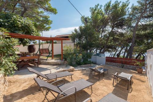 Beach Time Villa
