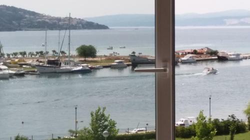 Seaview Apartment