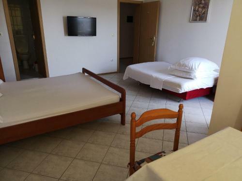 Hostal Apartments Galic Omis